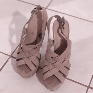 Beige platform Sling back heels